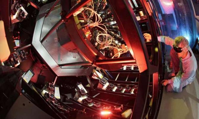 Jena laser system sets another world record