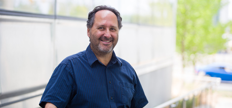 Implementing feedback from students is central to how University of Calgary physicist Barry Sanders, a 2016 Killam Annual Professor, approaches teaching. Photo by Riley Brandt, University of Calgary 